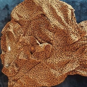 Girls leapord print ruffled blouse